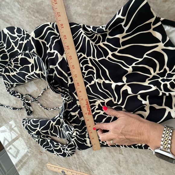 ANTONIO MELANI Black and White Swimsuit - Picture 6 of 9